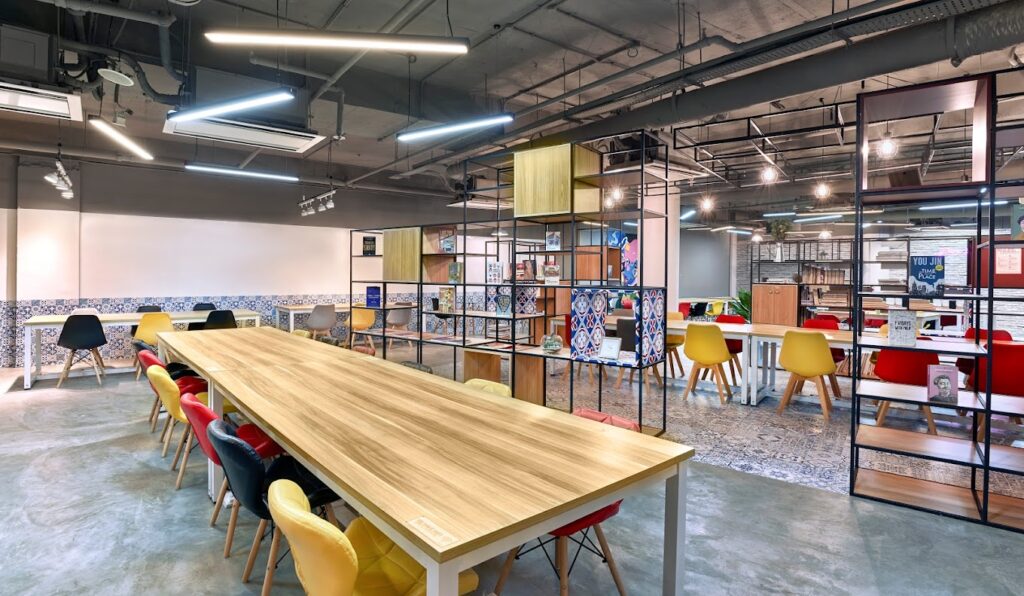 Top in Singapore: MOX-Co-Making-for-Creatives-@-OXLEY