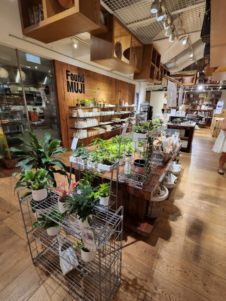Top in Singapore: CafeMeal-MUJI-Plaza-Singapura