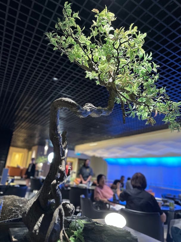 Mikuni, Fairmont Singapore